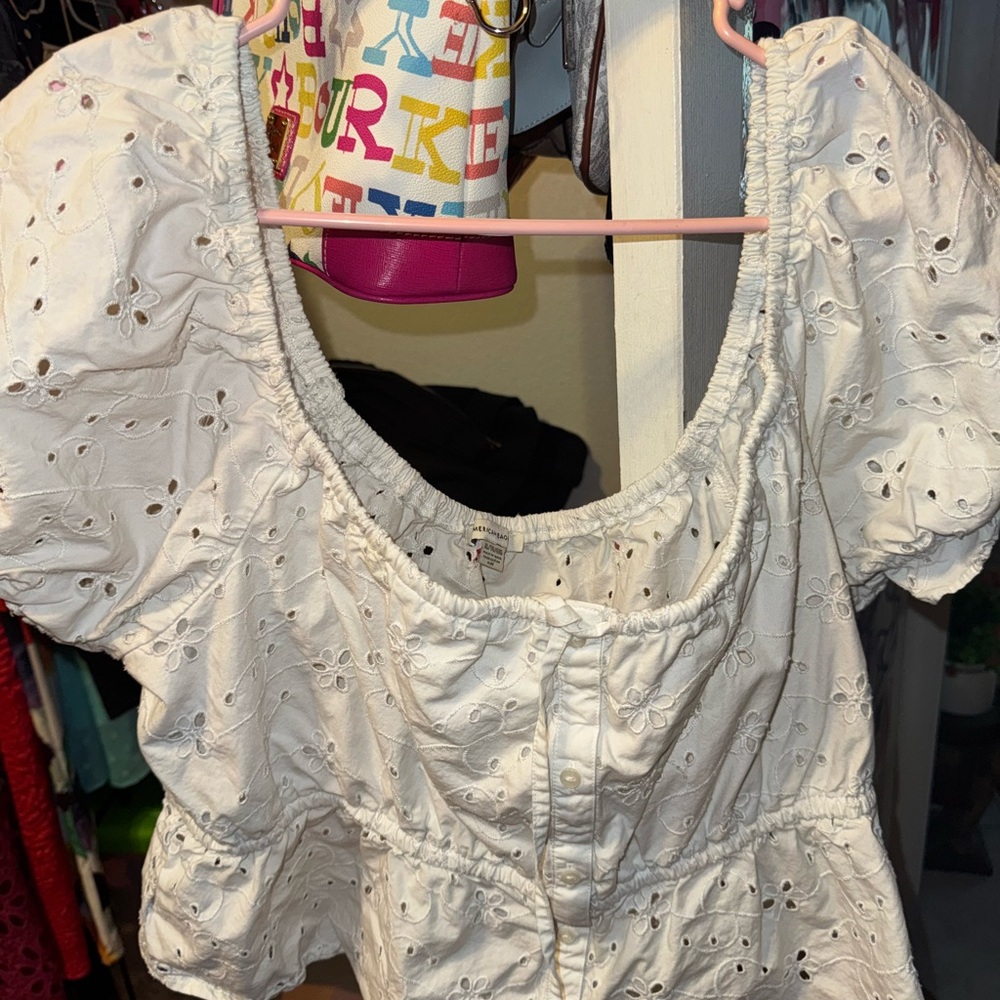 White Eyelet Puff Sleeve Top